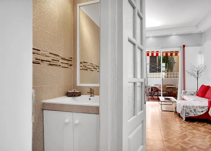 2 Bedrooms In Playa De Americas *