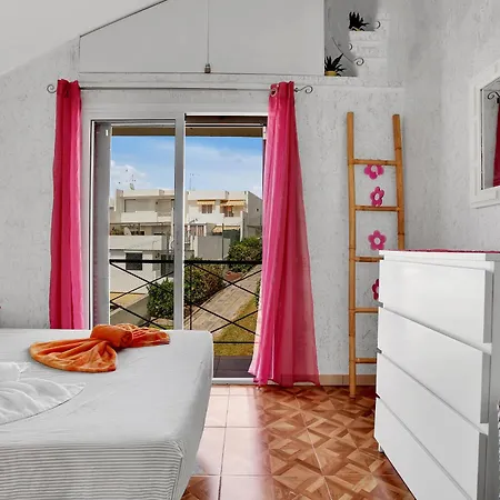 2 Bedrooms In Playa De Americas 아파트