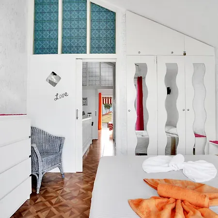 2 Bedrooms In Playa De Americas Apartman *