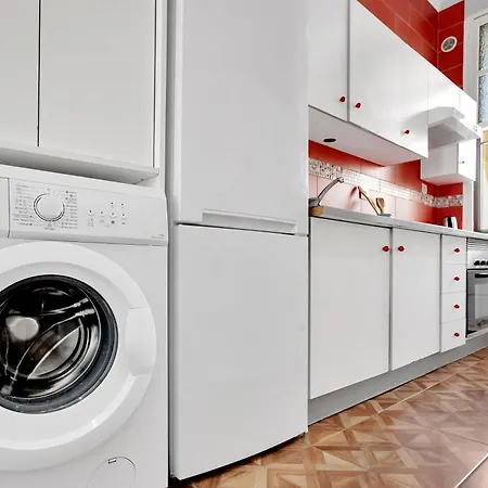 2 Bedrooms In Playa De Americas *