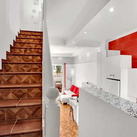 2 Bedrooms In Playa De Americas 아파트 플라야데라스아메리카스