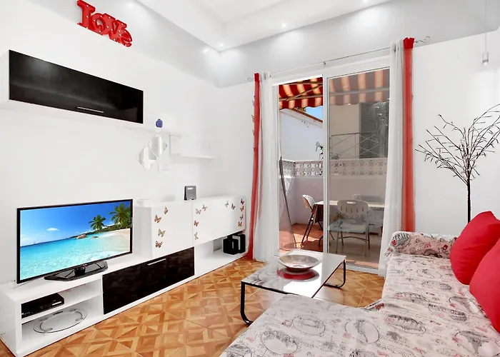 2 Bedrooms In Playa De Americas