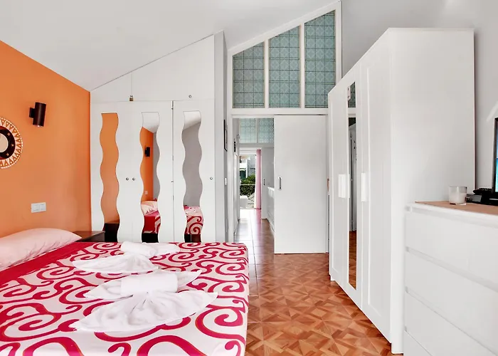 2 Bedrooms In Playa De Americas *